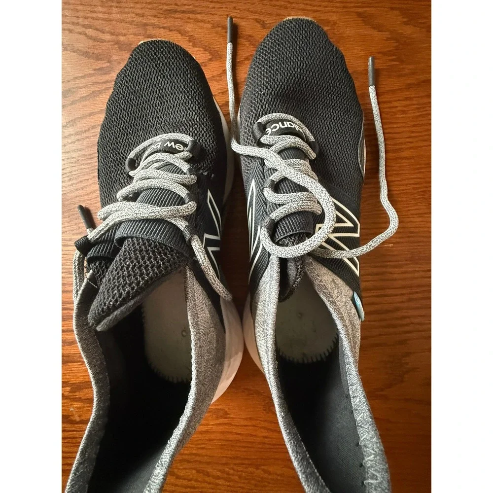 New Balance Fresh Foam Roav v1 Black Grey Running Shoes WROAVTK Women 6.5